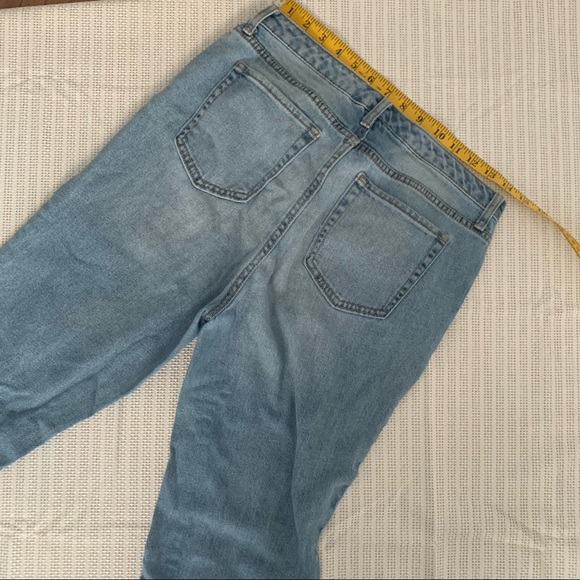 FLARE RIPPED JEANS - Picture 2 of 5